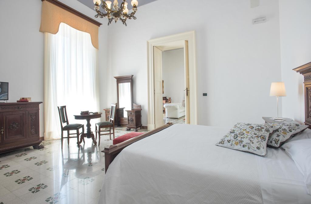Palazzo Scarciglia - Dimora D'Epoca Bed and Breakfast Minervino di Lecce Zewnętrze zdjęcie