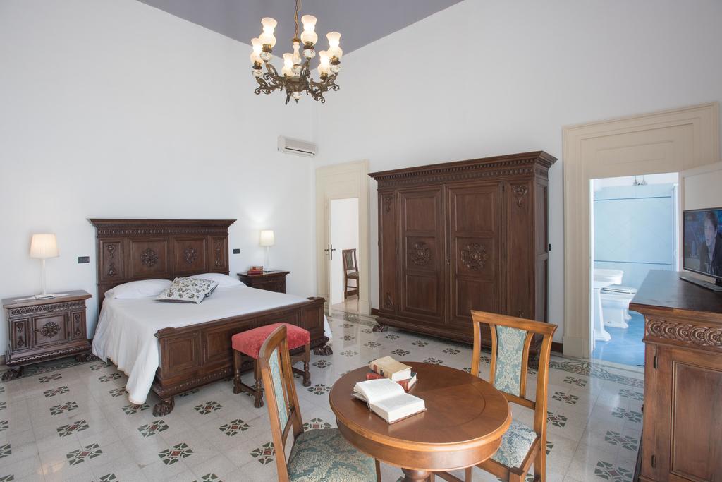 Palazzo Scarciglia - Dimora D'Epoca Bed and Breakfast Minervino di Lecce Zewnętrze zdjęcie