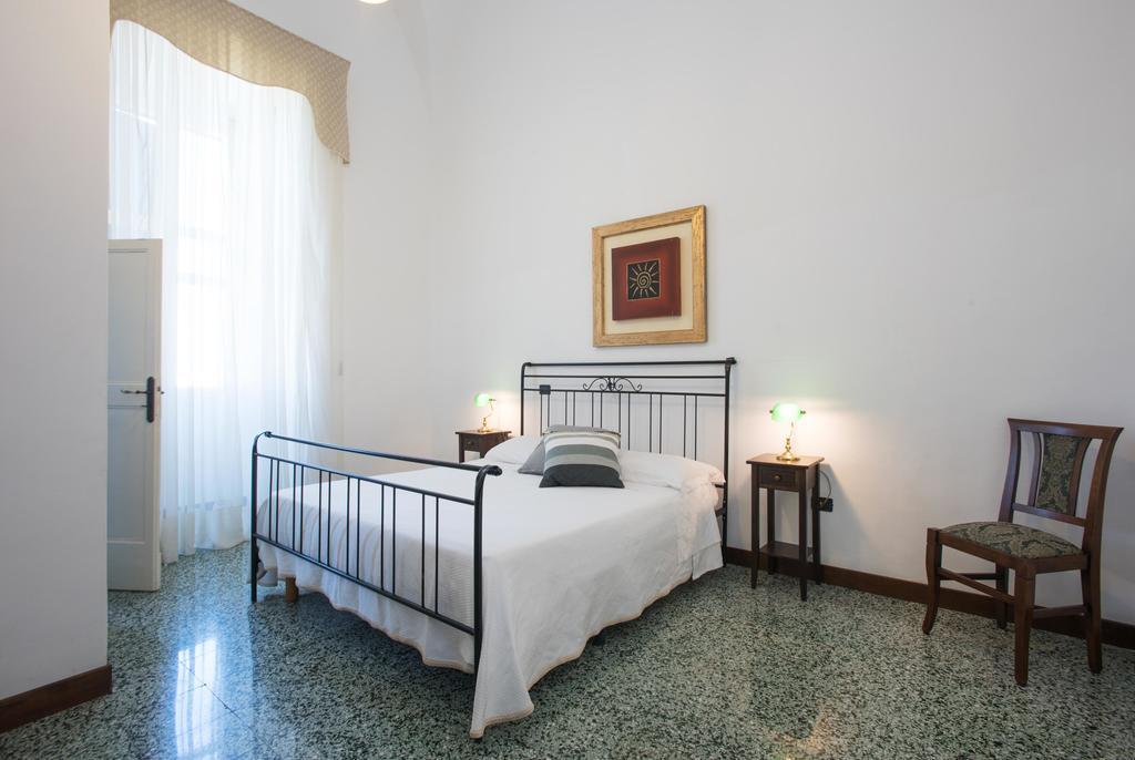 Palazzo Scarciglia - Dimora D'Epoca Bed and Breakfast Minervino di Lecce Pokój zdjęcie