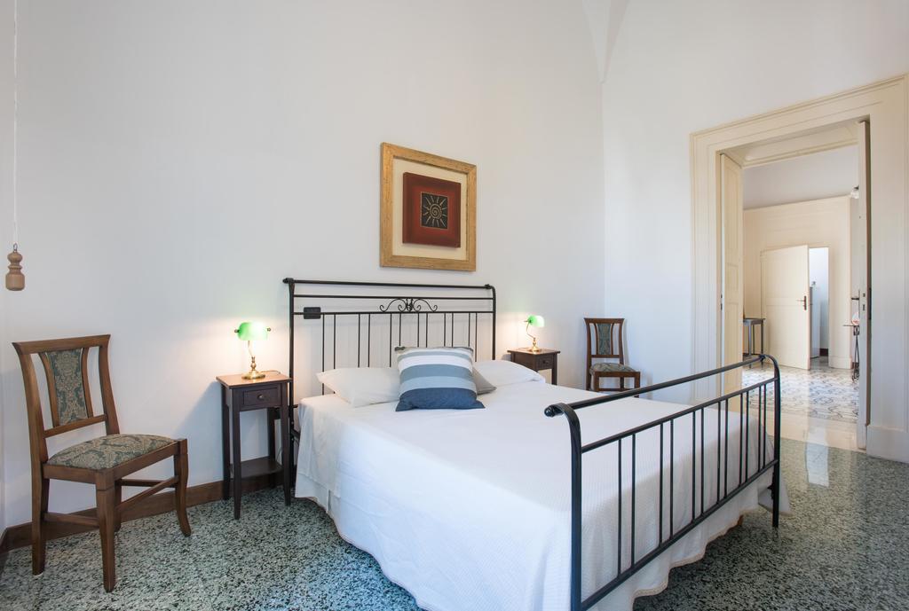 Palazzo Scarciglia - Dimora D'Epoca Bed and Breakfast Minervino di Lecce Zewnętrze zdjęcie