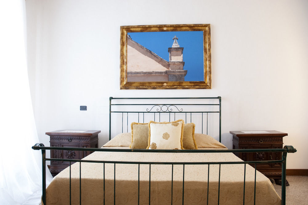 Palazzo Scarciglia - Dimora D'Epoca Bed and Breakfast Minervino di Lecce Zewnętrze zdjęcie